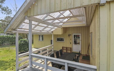 Christella - 200M from the Sea