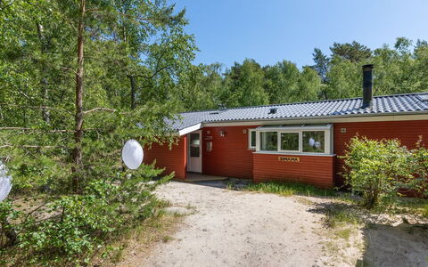 Lisa - 650M from the Sea: Building, House, Window, Home, Roof, Residential Area, Shrub, Cottage, Land Lot
