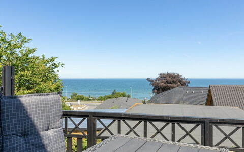 Pimen - 200M from the Sea: Grass, Shrub, House, Garden, Home, Cottage, Land Lot, Lawn, Groundcover