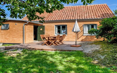 inkri - 100m From The Sea