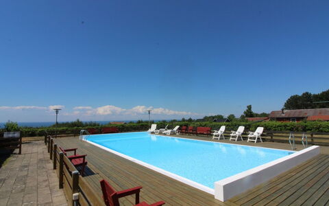 Lahja - 400M from the Sea: Vegetation, Shrub, Spring, Cottage, Garden, Shade, Backyard, Yard, Chair
