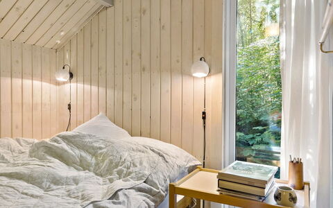 Iskra - 900M from the Sea: Interior Design, Wall, Bedroom, Wood, Furniture, Flooring, Ceiling, Floor, Light Fixture, Bed