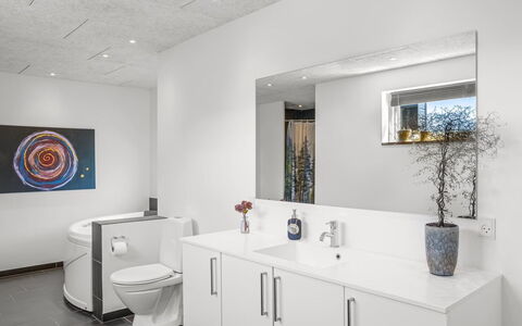 Ilfar - 700M from the Sea: Interior Design, Flooring, Wall, Plumbing Fixture, Floor, Sink, Ceiling, Bathroom Cabinet, Bathroom, Bathroom Sink