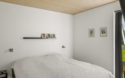 Ilfar - 700M from the Sea: Wall, Interior Design, Wood, Ceiling, Flooring, Furniture, Bedroom, Floor, Bed, Light Fixture