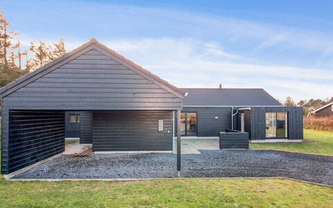 Øthbiorn - 1.1Km from the Sea: Wood, House, Cottage, Home, Roof, Rural Area, Siding, Log Cabin, Garden Buildings, Hardwood