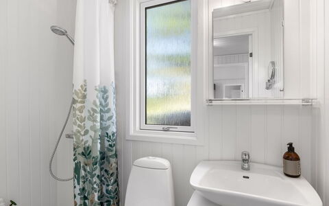 Matis - 650M from the Sea: Plumbing Fixture, Interior Design, Flooring, Bathroom, Sink, Tap, Floor, Plumbing, Curtain, Bathroom Sink