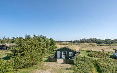 Elsabet - 750M from the Sea