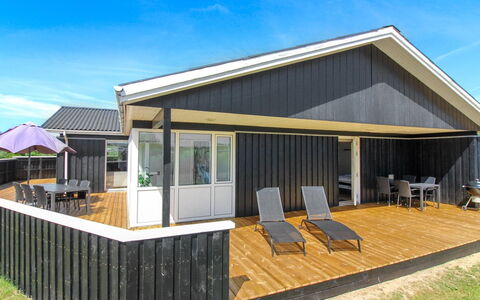 Dome - 750M from the Sea: Wood, House, Home, Roof, Shade, Composite Material, Siding, Porch, Estate, Cottage