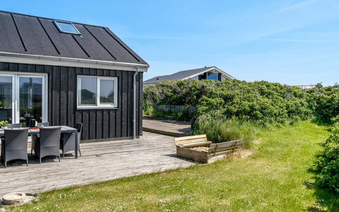 Gynther - 150M from the Sea: Roof, Land Lot, Cottage, Home, Rural Area, Shed, Siding, Garden Buildings, Log Cabin, Hut