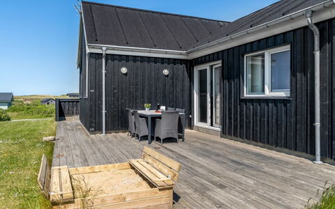 Gynther - 150M from the Sea: Roof, Land Lot, Cottage, Home, Rural Area, Shed, Siding, Garden Buildings, Log Cabin, Hut