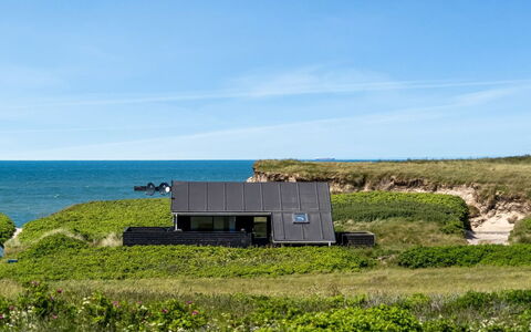 Gynther - 150M from the Sea: Roof, Land Lot, Cottage, Home, Rural Area, Shed, Siding, Garden Buildings, Log Cabin, Hut