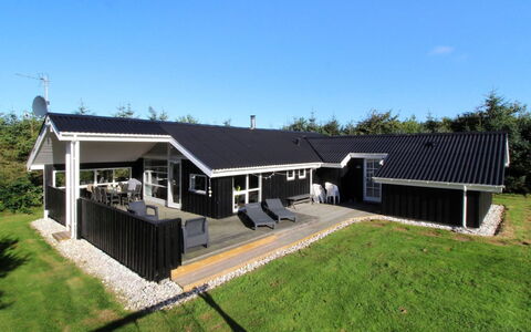 Annalisa - 1.2Km from the Sea: Estate, Shade, Porch, Outdoor Structure