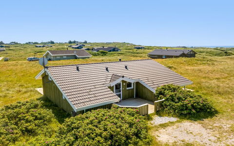 Katla - 400M from the Sea: House, Home, Door, Roof, Cottage, Estate, Garden, Shade, Siding, Yard