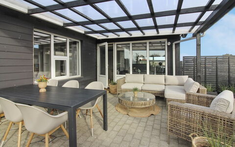 Jespar - 300M from the Sea: House, Home, Door, Roof, Cottage, Estate, Garden, Shade, Siding, Yard