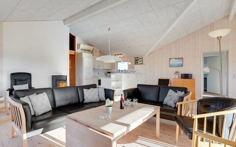 Mano - 200M from the Sea: Blue, Cottage, House, Home, Farmhouse, Estate, Siding