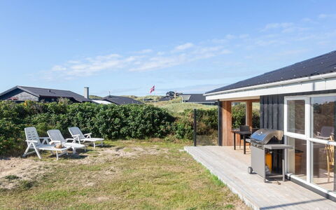Mano - 200M from the Sea: Blue, Cottage, House, Home, Farmhouse, Estate, Siding