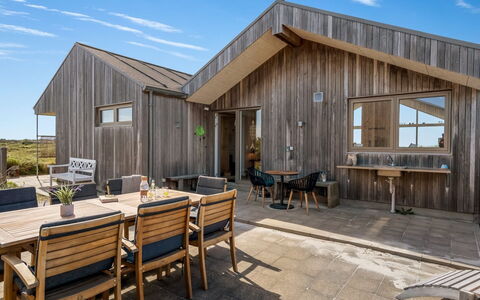 Friede - 100M from the Sea: Wood, Roof, Architecture, Home, House, Cottage, Siding, Hardwood, Slope, Estate