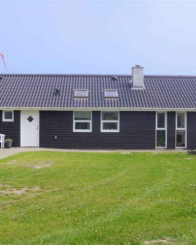 Aved - 350M from the Sea