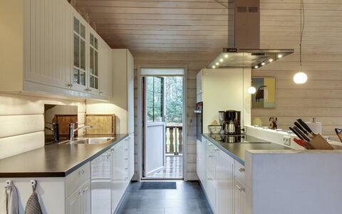Jo - 1.2Km from the Sea: Kitchen, Countertop, Kitchen Appliance, Interior Design, Cabinetry, Flooring, Furniture, Wood, Ceiling, Floor