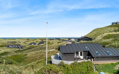Ineke - 295M from the Sea