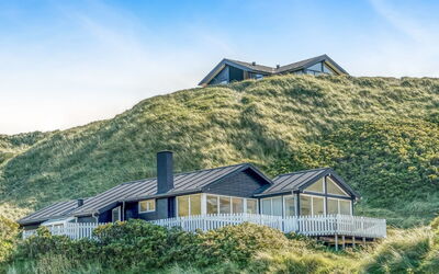 Ineke - 295M from the Sea