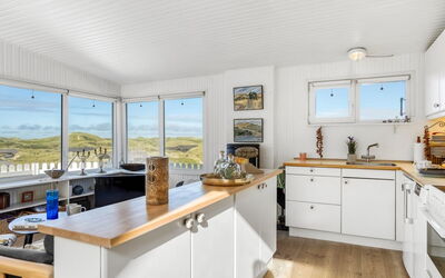 Ineke - 295M from the Sea