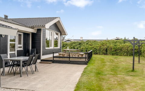 Bengta - 200M from the Sea: House, Roof, Home, Cottage, Shed, Garden Buildings, Siding, Yard, Log Cabin, Hut