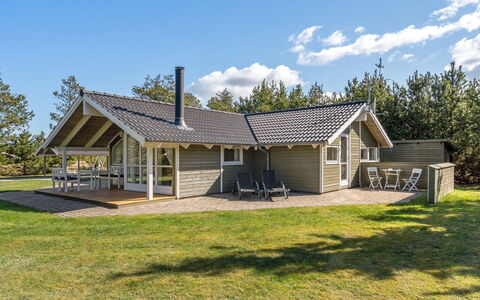 Saana - 700M from the Sea: Home, Roof, House, Door, Cottage, Shade, Garden, Groundcover, Porch, Yard