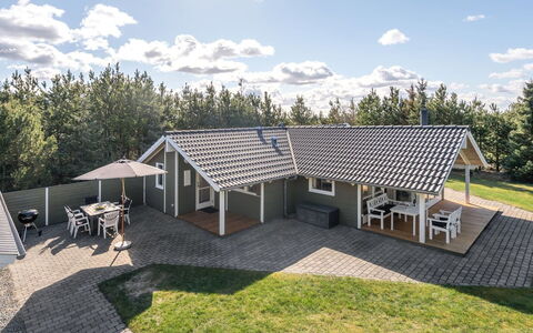 Saana - 700M from the Sea: Home, Roof, House, Door, Cottage, Shade, Garden, Groundcover, Porch, Yard