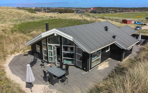 Felippa - 25M from the Sea: Grass, Grassland, Landscape, Ecoregion, Plain, Plant Community, Land Lot, Outdoor Furniture, Prairie, Shrubland