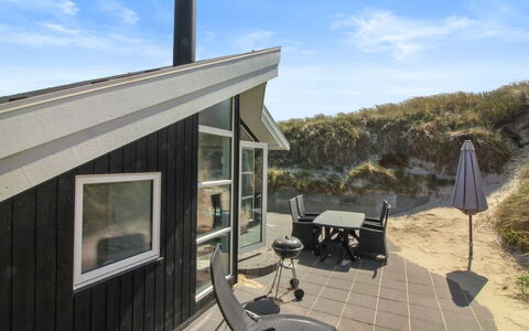 Felippa - 25M from the Sea: Grass, Grassland, Landscape, Ecoregion, Plain, Plant Community, Land Lot, Outdoor Furniture, Prairie, Shrubland