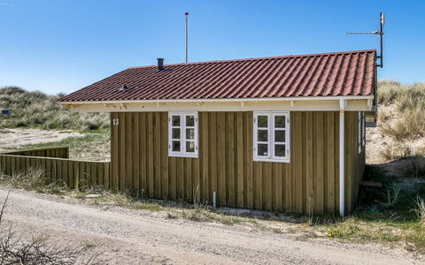 Guthfrith - 100M from the Sea: Roof, Home, Door, Cottage, Shade, Siding, Yard, Estate, Backyard