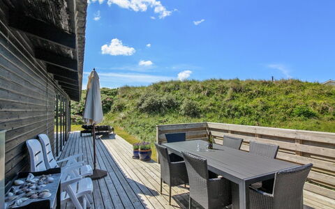 Tulir - 300M from the Sea: Home, Roof, House, Door, Cottage, Shade, Garden, Groundcover, Porch, Yard