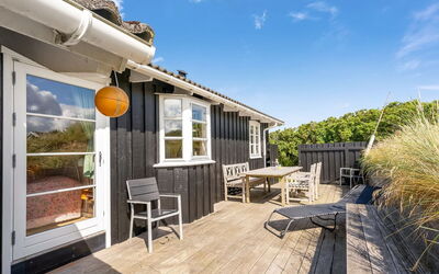 Kasperi - 250M from the Sea