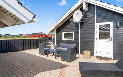 Freya - 200M from the Sea