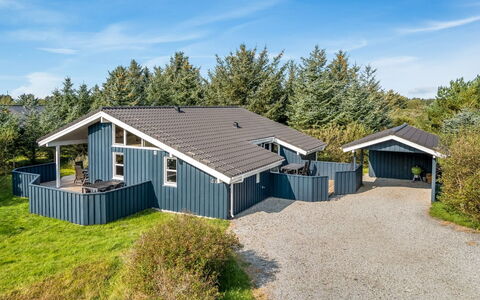 Terho - 1Km from the Sea: Home, Roof, House, Door, Cottage, Shade, Garden, Groundcover, Porch, Yard