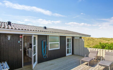 Gojko - 140M from the Sea: Wood, House, Cottage, Home, Roof, Rural Area, Siding, Log Cabin, Garden Buildings, Hardwood