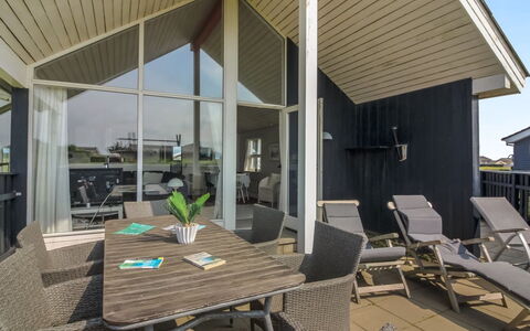 Wifred - 250M from the Sea: House, Home, Door, Roof, Cottage, Estate, Garden, Shade, Siding, Yard