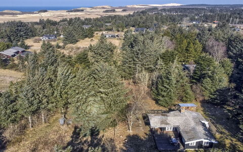 Olin - 600M from the Sea: House, Home, Door, Roof, Cottage, Estate, Garden, Shade, Siding, Yard
