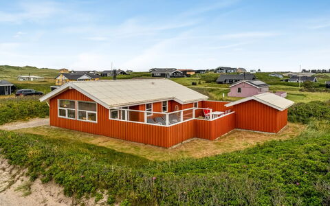 Dolma - 75M from the Sea: House, Home, Door, Roof, Cottage, Estate, Garden, Shade, Siding, Yard