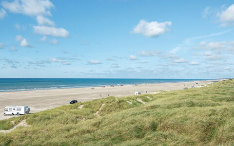 Anne - 100M from the Sea: Blue, Horizon, Ecoregion, Cloud, Coast, Sea, Coastal And Oceanic Landforms, Beach, Ocean, Shore
