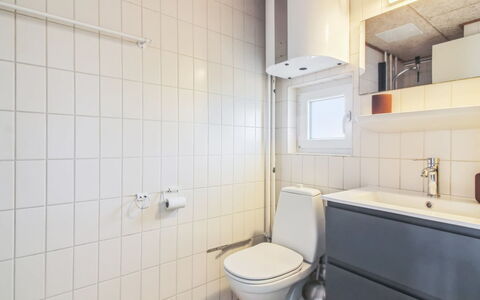 Kauko - 150M from the Sea: Plumbing Fixture, Flooring, Floor, Sink, Interior Design, Plumbing, Toilet Seat, Bathroom, Toilet, Room