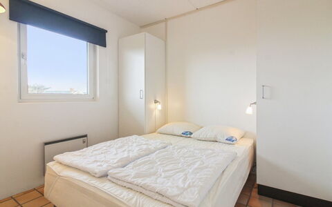 Kauko - 150M from the Sea: Bedroom, Bed, Floor, Interior Design, Ceiling, Flooring, Bed Sheet, Bedding, Bed Frame, Apartment