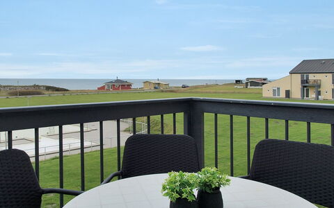Cariba - 150M from the Sea: Vegetation, Shrub, Spring, Cottage, Garden, Shade, Backyard, Yard, Chair