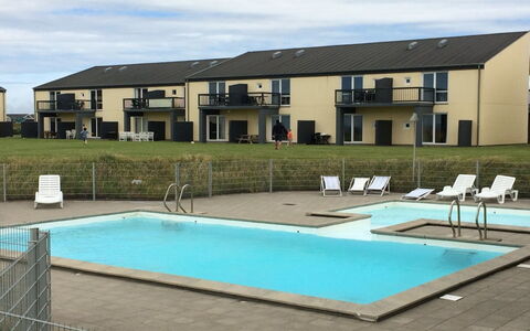 Cariba - 150M from the Sea: Vegetation, Shrub, Spring, Cottage, Garden, Shade, Backyard, Yard, Chair