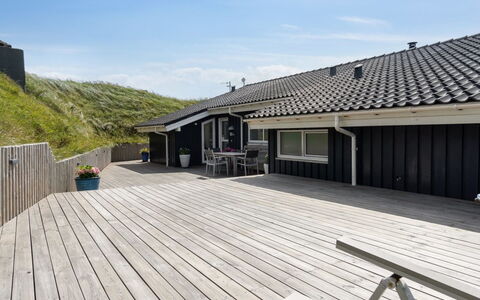 Alyssa - 300M from the Sea: Cottage, Roof, Home, Slope, Hut, Siding