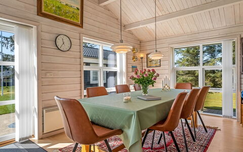 Mathy - 900M from the Sea: Wood, Interior Design, Flooring, Ceiling, Furniture, Dining Room, Kitchen & Dining Room Table, Floor, Home, Wood Flooring