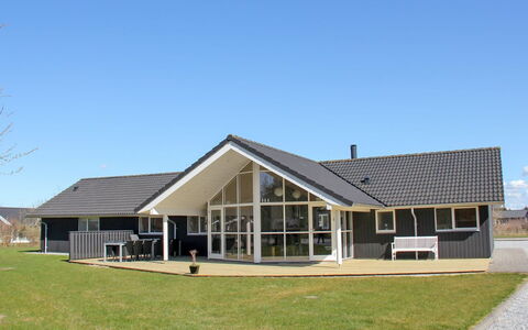 Steen - 800M from the Sea: Building, House, Window, Home, Roof, Residential Area, Shrub, Cottage, Land Lot