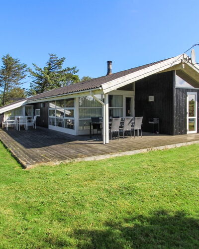 Gesine - 900M from the Sea