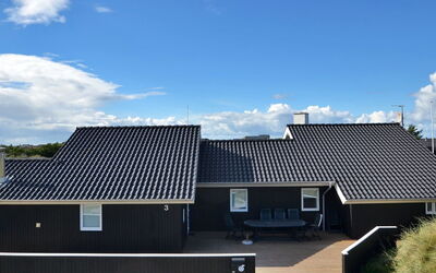 Huno - 400M from the Sea